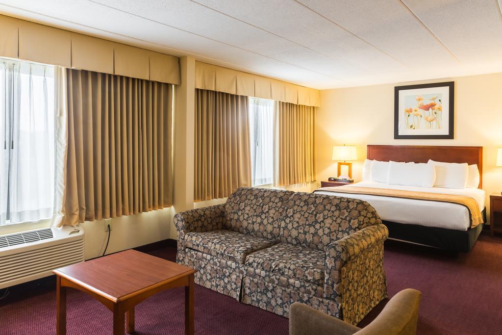 Clarion Hotel Somerset - New Brunswick Dış mekan fotoğraf