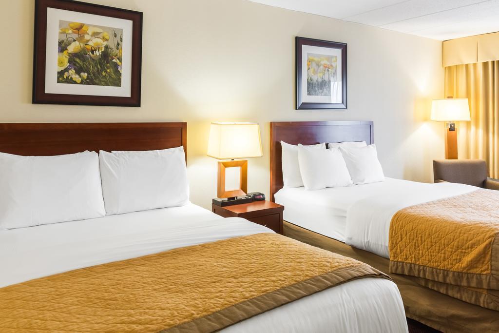 Clarion Hotel Somerset - New Brunswick Dış mekan fotoğraf