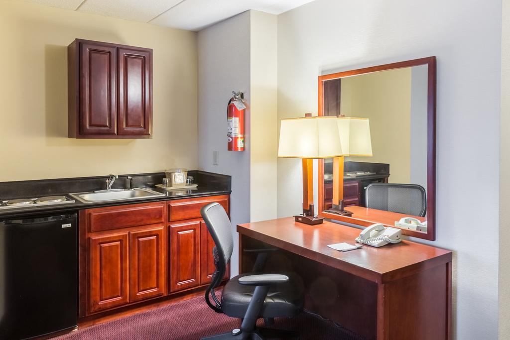 Clarion Hotel Somerset - New Brunswick Dış mekan fotoğraf